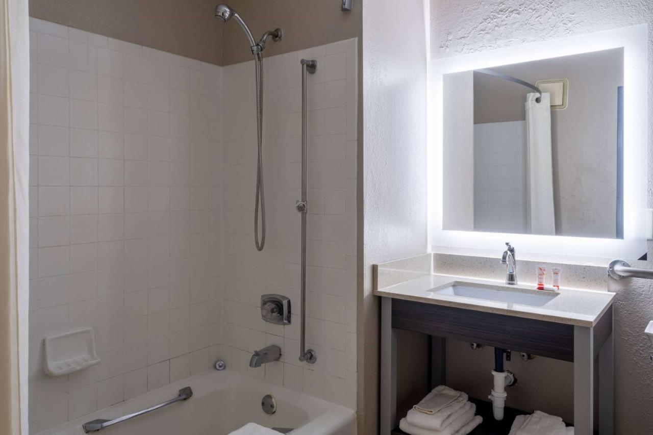 Super 8 By Wyndham Merrillville Luaran gambar