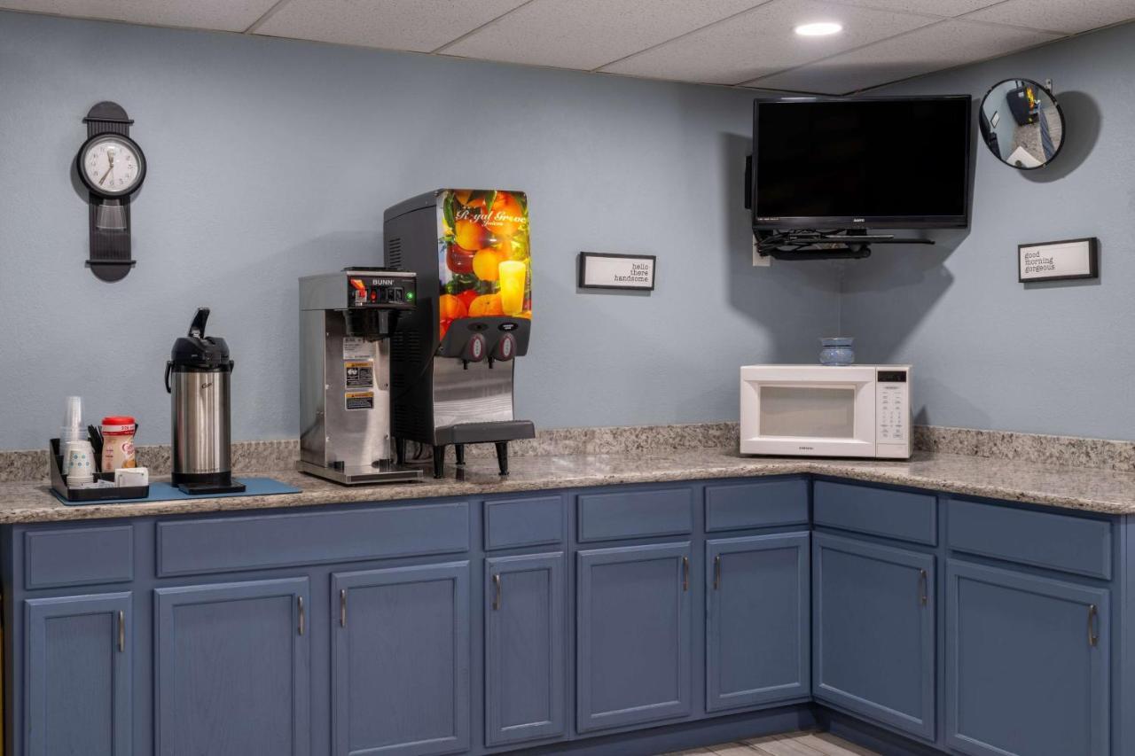 Super 8 By Wyndham Merrillville Luaran gambar